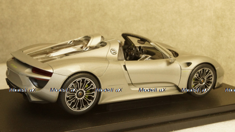 Porsche 918 Spyder 2011 silver, 18051, Welly 1:18