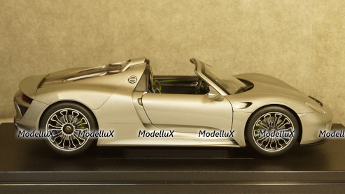 Porsche 918 Spyder 2011 silver, 18051, Welly 1:18
