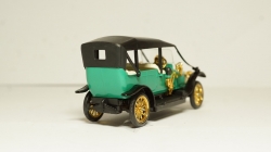 Руссо Балт С24-40 А22  09.1985 зеленый, 1:43