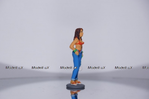 Фигурка Девушка с сумочкой, Артель "Universal" 1:43 