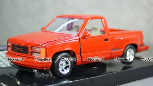 GMC Sierra GT Pickup red, MotorMax 1:24