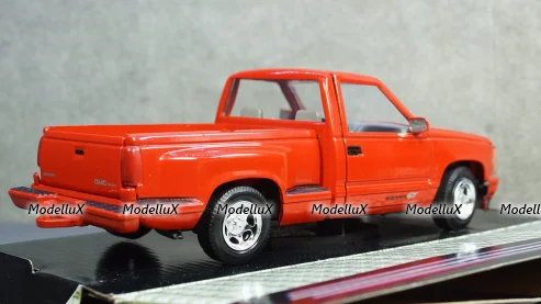 GMC Sierra GT Pickup red, MotorMax 1:24
