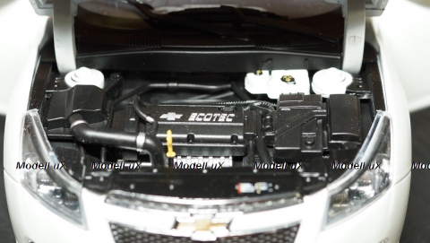 Chevrolet Cruze 1:18, Paudi 1:18