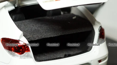 Chevrolet Cruze 1:18, Paudi 1:18