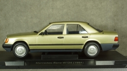 Mercedes 200D W124 1984 metallic-light green, 18205, MCG 1:18