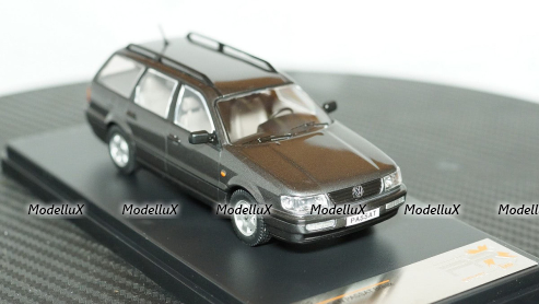 VW Passat B4 Variant 1993 Premium X 1:43, PRD520