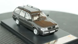 VW Passat B4 Variant 1993 Premium X 1:43, PRD520