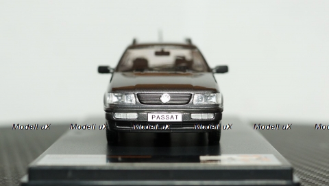 VW Passat B4 Variant 1993 Premium X 1:43, PRD520