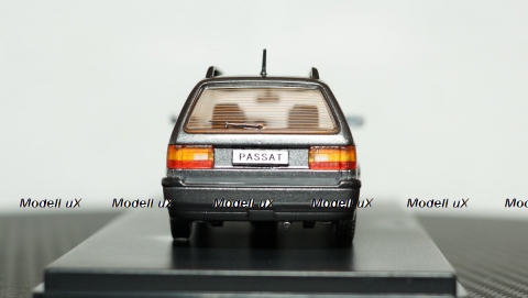 VW Passat B4 Variant 1993 Premium X 1:43, PRD520