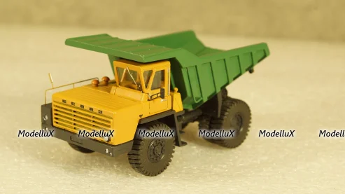 БЕЛАЗ 540А карьерный самосвал желтый/зеленый, Бригадир 1:87