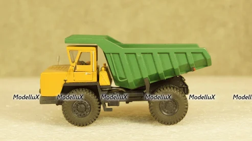 БЕЛАЗ 540А карьерный самосвал желтый/зеленый, Бригадир 1:87