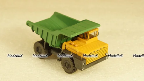 БЕЛАЗ 540А карьерный самосвал желтый/зеленый, Бригадир 1:87