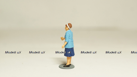 Фигурка Продавщица с мороженым, Артель "Universal" 1:43 