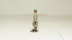 Фигурка Джентльмен с портфелем, Артель "Universal" 1:43 