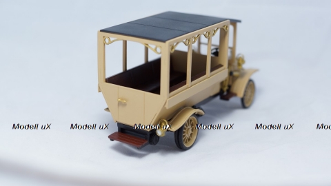 Руссо Балт автобус, Артель "Universal" 1:43 