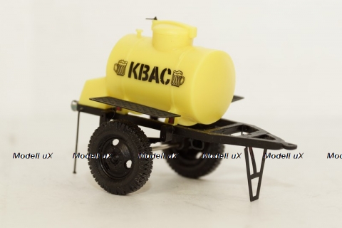 Прицеп цистерна АЦПТ-0,9 "Квас" 1982 г. (c черной надписью)