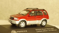 Suzuki Grand Vitara 2001 red/grey, Triple9 1:43