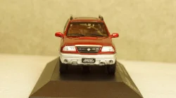 Suzuki Grand Vitara 2001 red/grey, Triple9 1:43