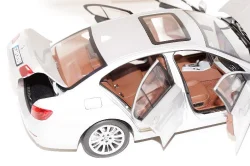 BMW 550i F10 sedan 2010 1:18