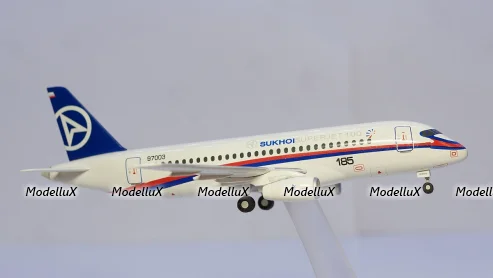 СУ-100 Sukhoi Superjet 100 собранная модель самолета, Herpa 1:200