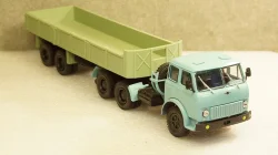МАЗ 515 с полуприцепом МАЗ-5205 1965, H860, НАП 1:43
