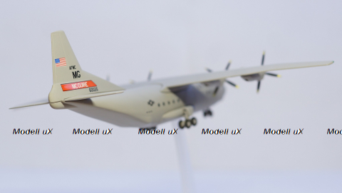 Антонов АН-12 /Antonov AN-12 USAF "305th Airlift Wing ВВС Америки, 554978 Herpa 1:200