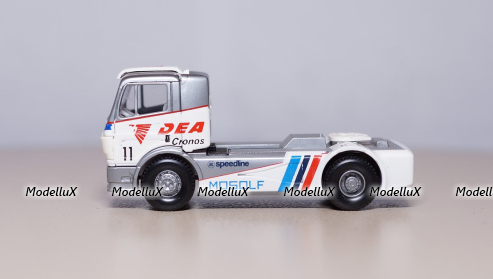 Mercedes, кольцевые гонки, 1:87