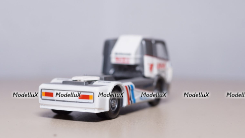 Mercedes, кольцевые гонки, 1:87