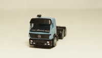 Мercedes тягач голубой, КУМ 058 1:87