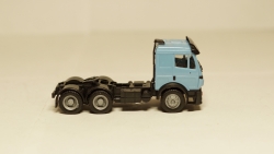 Мercedes тягач голубой, КУМ 058 1:87
