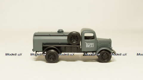 Mercedes Benz 3000 военный бензовоз немецкий, Herpa/КУМ 1:87 