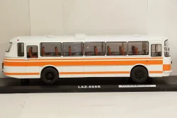 ГАЗ 51 с п/п Фургон Одежда, TruckTyr 1:43