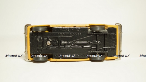 Москвич 427, А4, желтый, 3 зажима 1:43