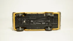 Москвич 427, А4, желтый, 3 зажима 1:43