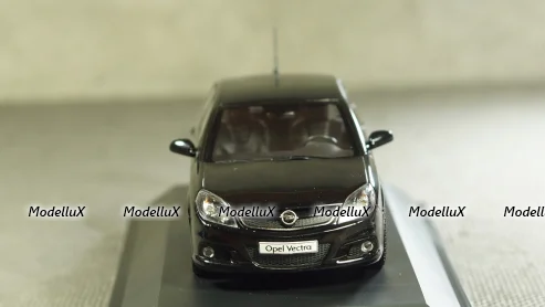 Opel Vectra OPC black, Schuco 1:43
