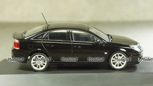 Opel Vectra OPC black, Schuco 1:43
