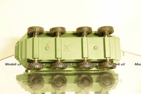 БТР 80 СССР, зеленый