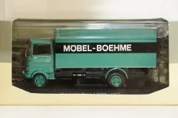 Land Rover Defender 110 Station Wagon 1:18 