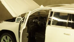Cadillac escalade white, 24084, Welly 1:24