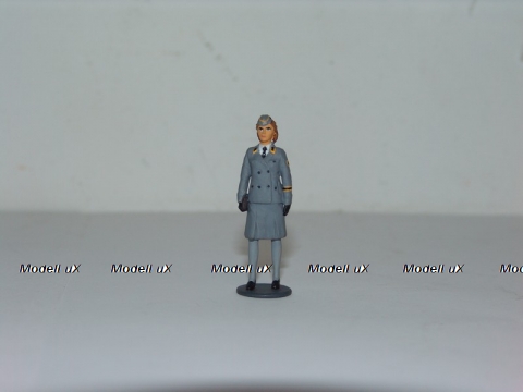 Фигурка Немка с сумочкой