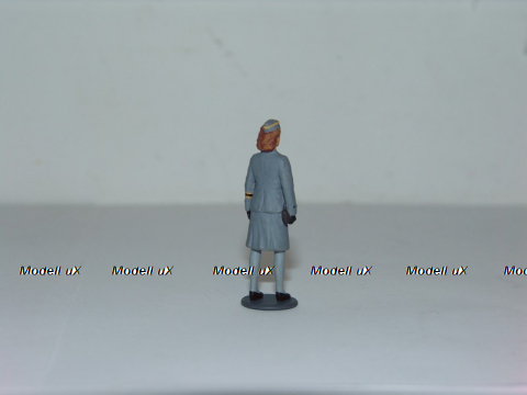 Фигурка Немка с сумочкой