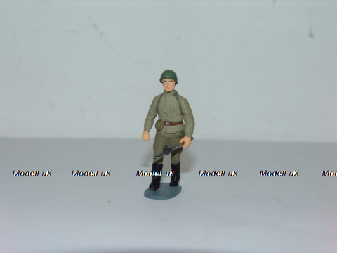 Фигурка советский боец идущий с ППШ
