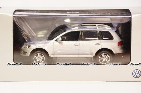 BMW M5 (F10) 2011 1:18