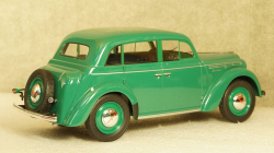 Москвич 400-420 1946 green, IScale 1:18