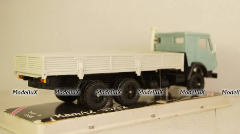 Зил-157КДГ БМ-13 Катюша (вариант 2), TruckTyr 1:43