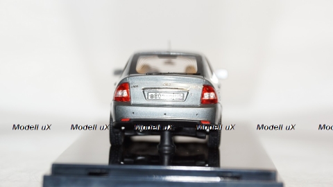 ВАЗ 2172 Priora Хетчбек кварц 2015 г., 221722, DiP Models 1:43