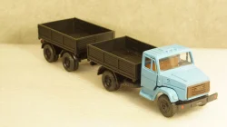 Зил 4331 бортовой с прицепом синий/черный, з-д Вега 1:43