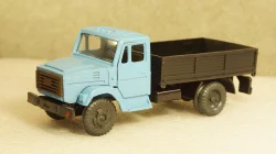 Зил 4331 бортовой синий/черный, з-д Вега 1:43
