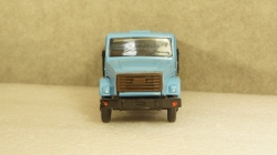 Зил 4331 бортовой синий/черный, з-д Вега 1:43