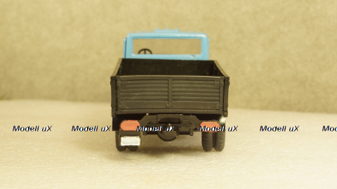 Зил 4331 бортовой синий/черный, з-д Вега 1:43